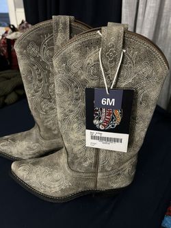 Cowboy Boots Rocking Country