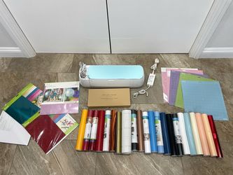 Cricut Maker Craft Machine and accessories tools grip pads vinyl stencil transfer cardstock