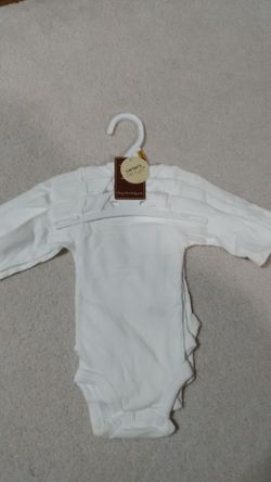 3 Carters New Born Long sleeve body suit