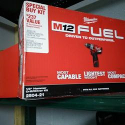  Milwaukee Brand Open Box Like New Half Inch Hammer Drill / Driver Kit Model Number 2504 - 21 With Battery And Charger