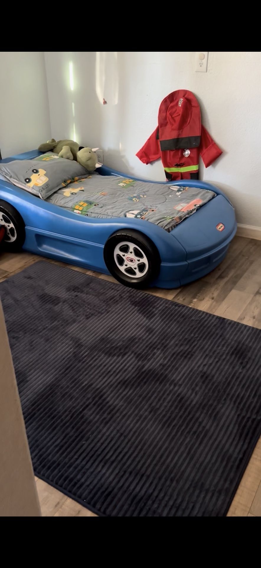 Little Tikes Blue Toddler Car Bed And Toy Chest