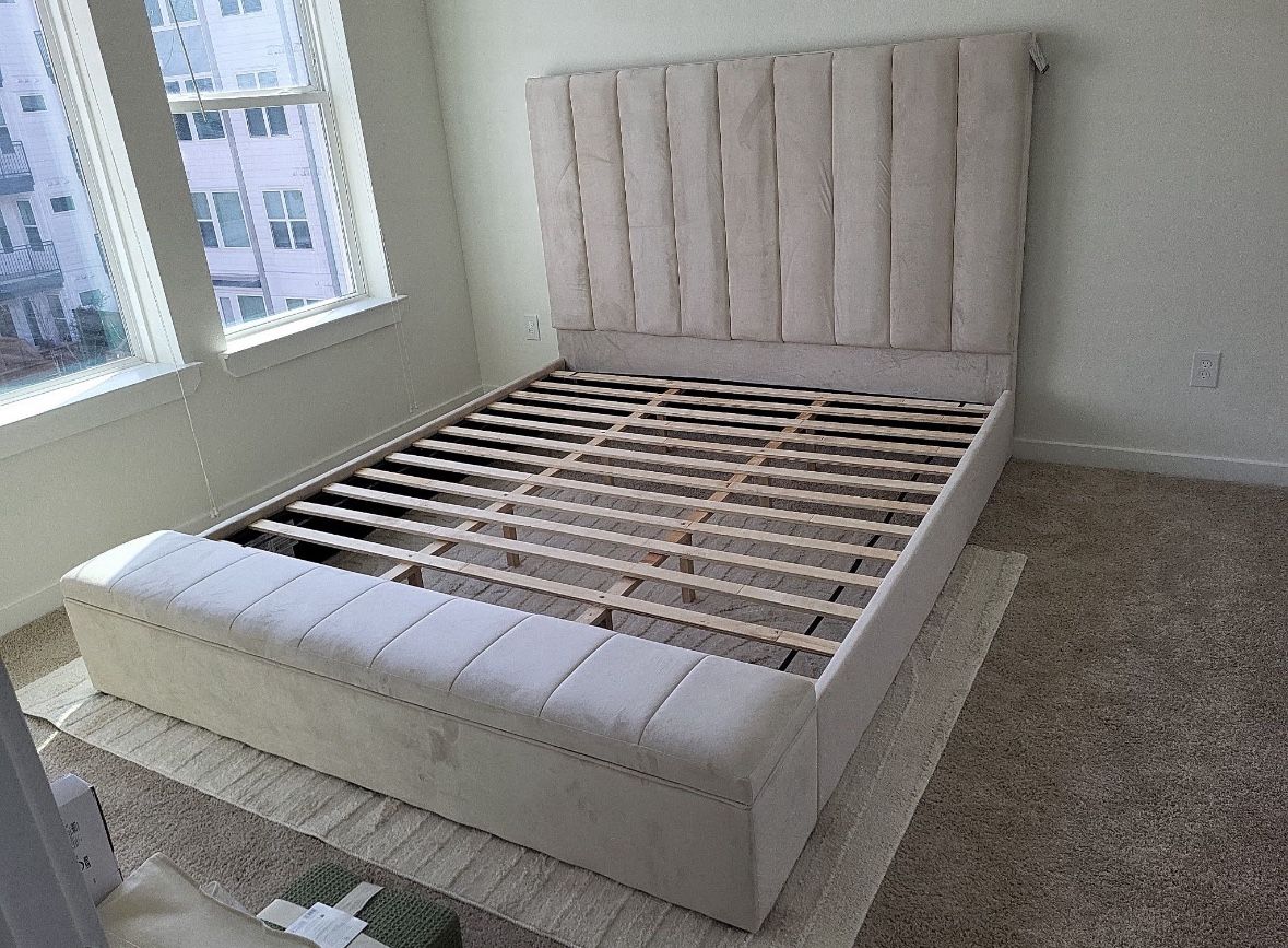 NEW IN BOX Beige Bed Frame with Storage Bench Platform Queen & King Size