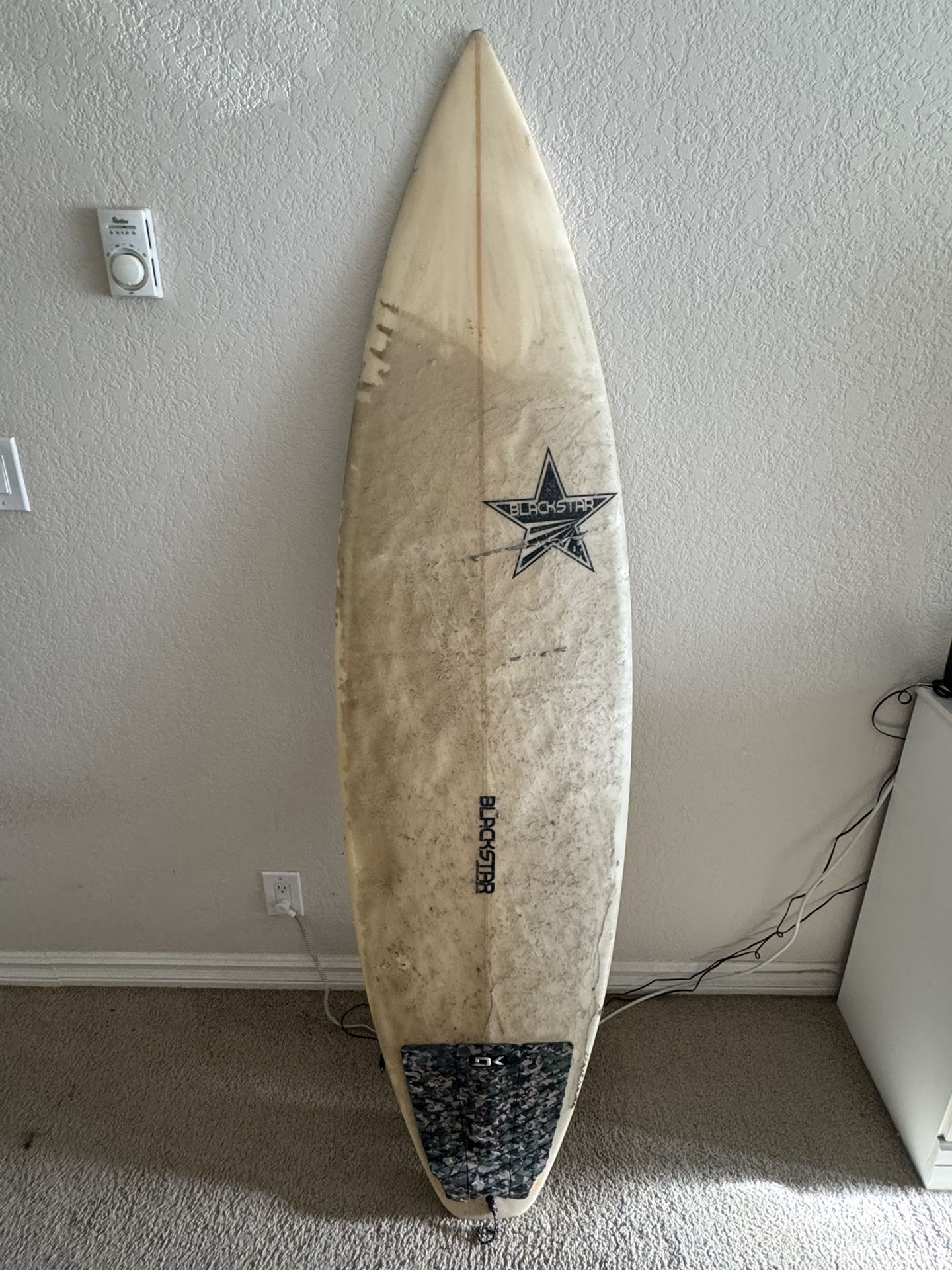 6’1” BlackStar Surfboard