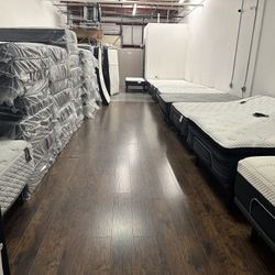 Got Brand New Mattresses 30-80% Below Retail