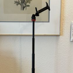 Joby Extendable Tripod For Smartphone  21 Inch