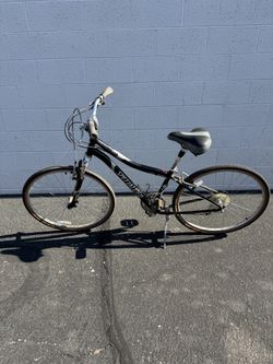 Specialized Crossroads Elite – Medium Frame Hybrid Bike