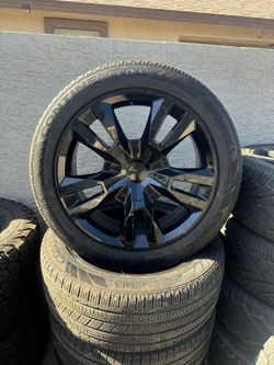 22s Chevy Tahoe Take Offs 