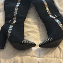 Woman’s boots size 7