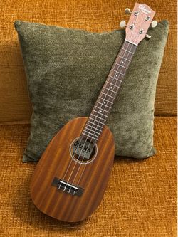 🎶 OHANA UKULELE PKC-10 w/ Black Case and OHANA Digital Tuner