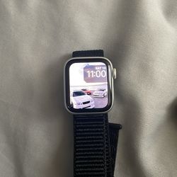 Apple Watch SE