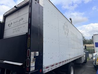 8 International Box Truck Fleet For Sale.  Some In Ready To Work Conditions, Some Mechanics Special, And 2 Junks