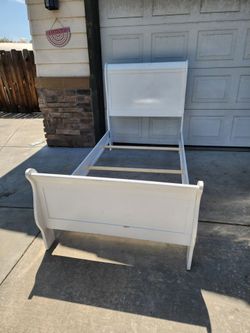 For Sale in Manteca twin bed frame