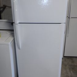 Brand new standard fridge, delivery available!!!