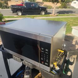 LG Microwave 