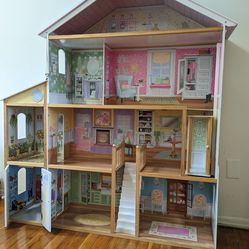 Big Doll House 