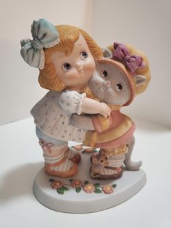 Ceramic Figurine Doll, Cat And Mouse / H 6", W 4"