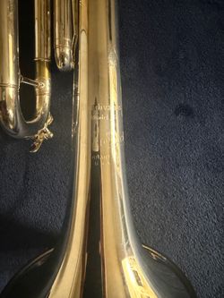 Bach 180S37R Stradivarius Professional Bb Trumpet- Reverse Leadpipe - Silver Plated