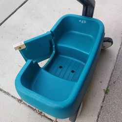 Pull Wagon Cart With Opening Door For Smaller Children $15 @good Condition Pick Up In Forest Park, IL 60130 