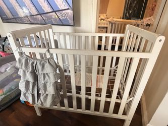 2 mini cribs trying to get rid of them as soon as p