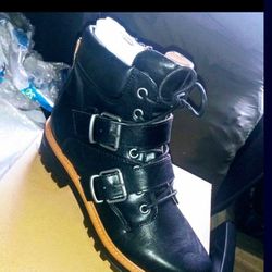 UGG Boots $125 or Converse $75 or 2 Buckle Boots $65, Price Negotiable Ig Reasonable, Cash & Pick Up only