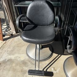 Salon chair