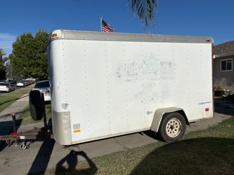 Enclosed trailer