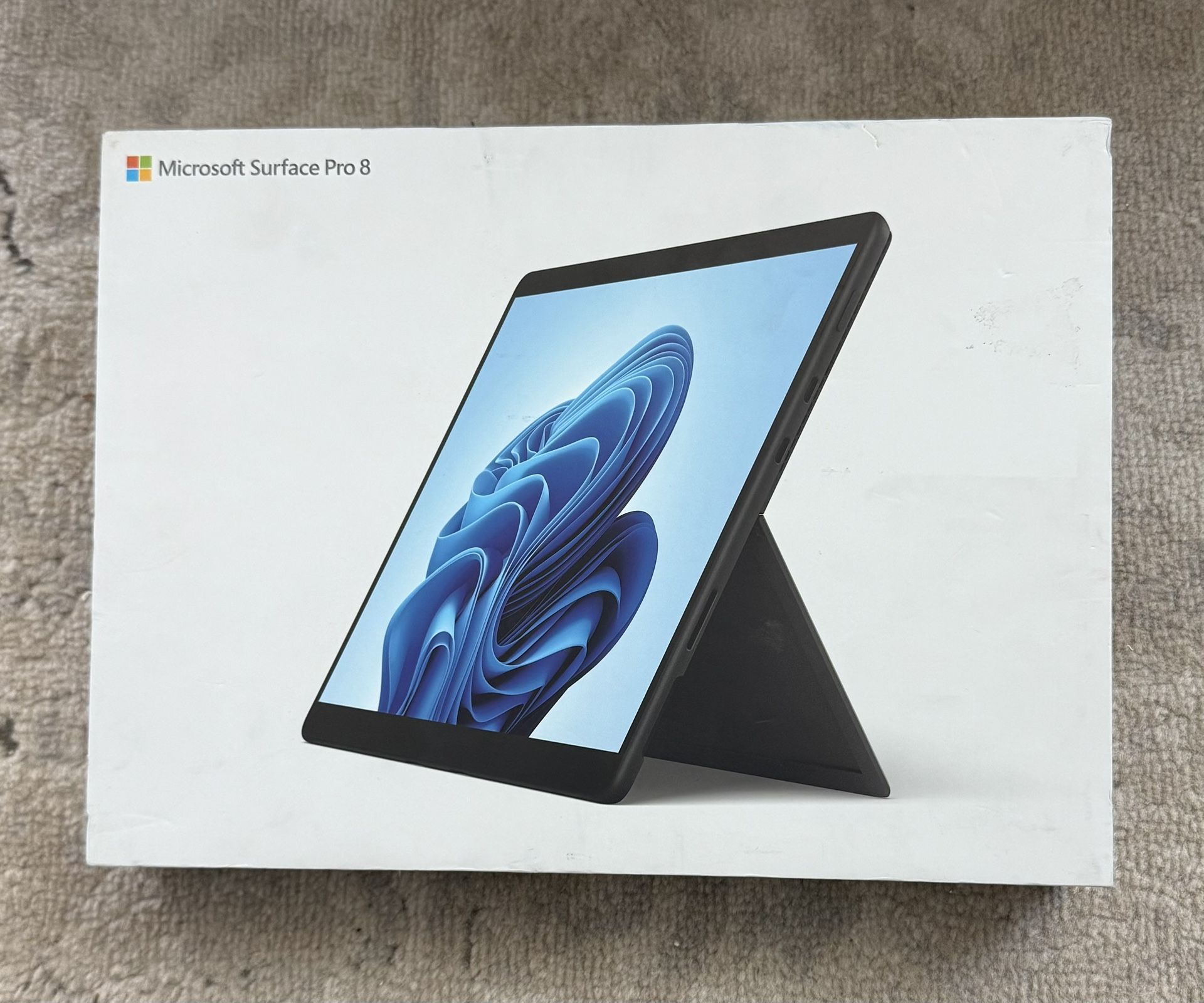 Microsoft Surface Pro 8 With Keyboard & Pen