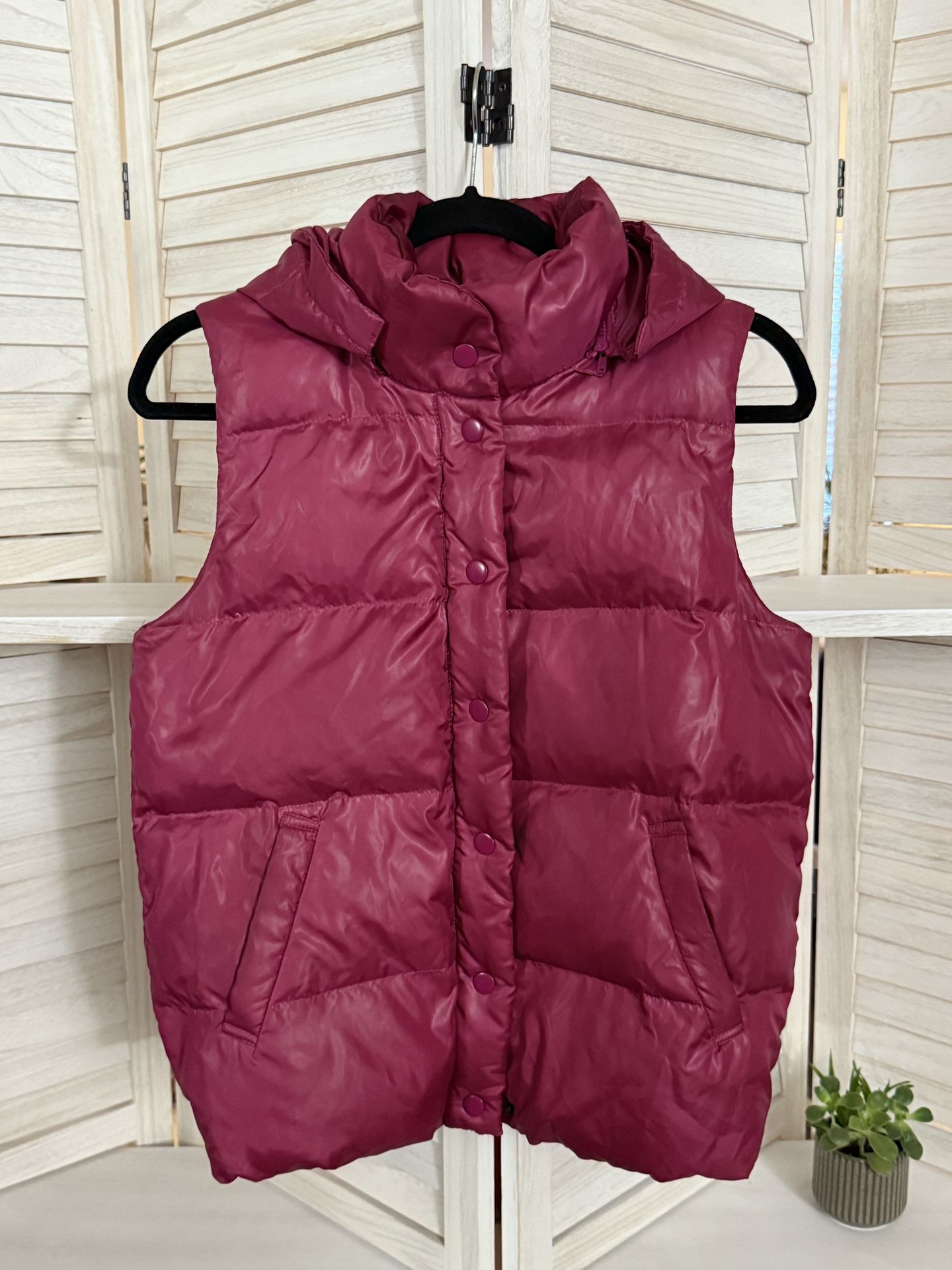 Down Puffer Vest, Magenta, Size M
