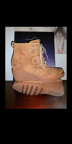 Women's sorels boots size 6.5