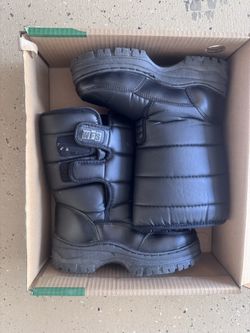 Snow Boots