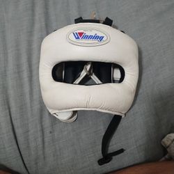 White Winning Headgear 
