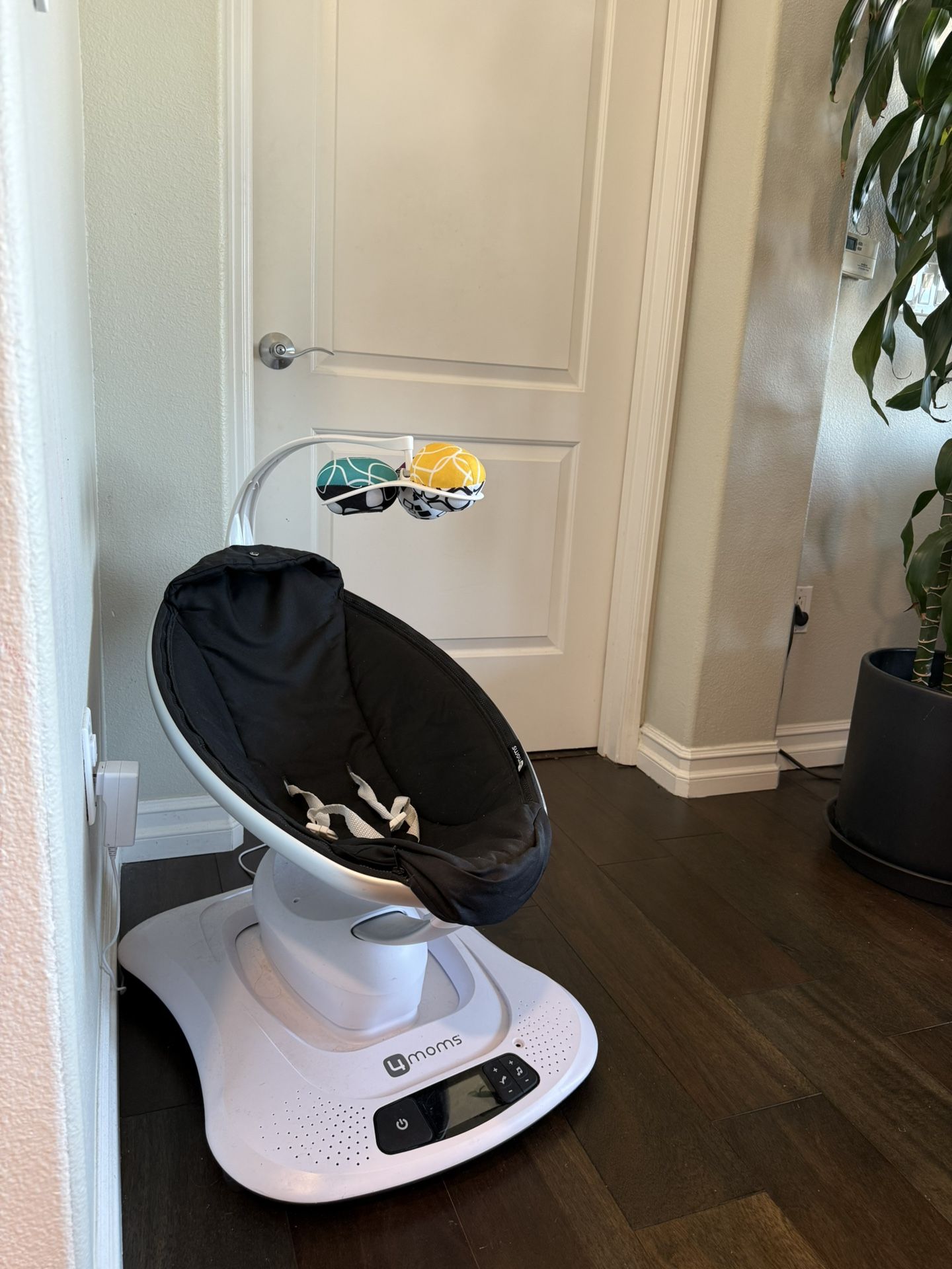 Baby Swing 4Moms Mamaroo