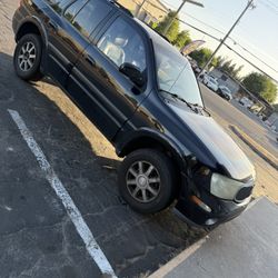 2004 Buick Rainier