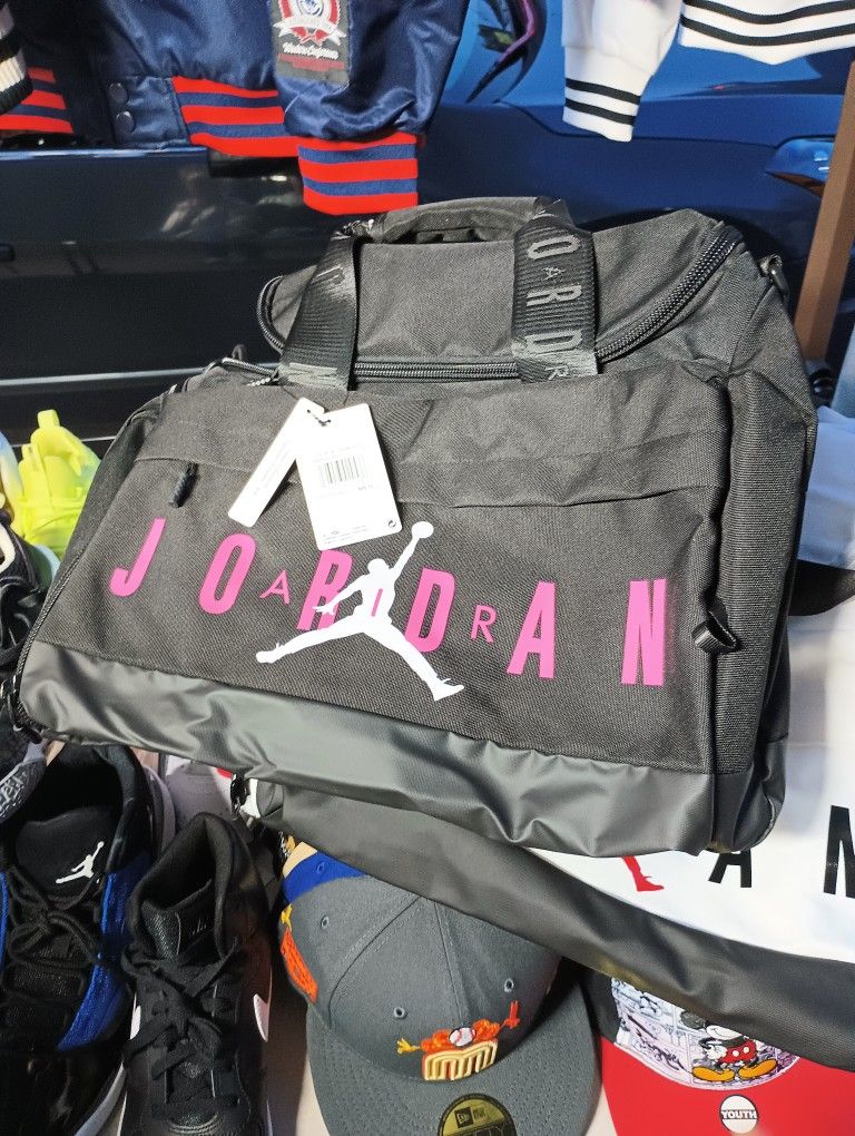 Jordan
Duffel Bag (46L)