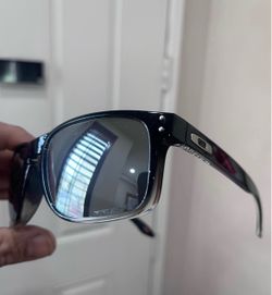 Oakley Holbrook sunglasses new in box