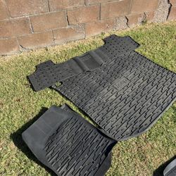 Jeep Grand Cherokee Rubber Floor Mats.