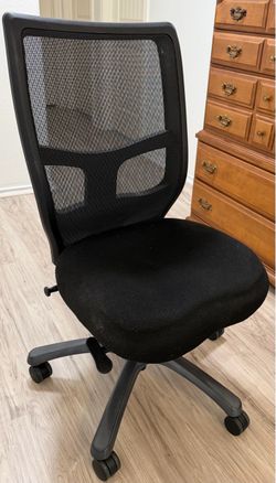 Black Mesh Back Office Chair