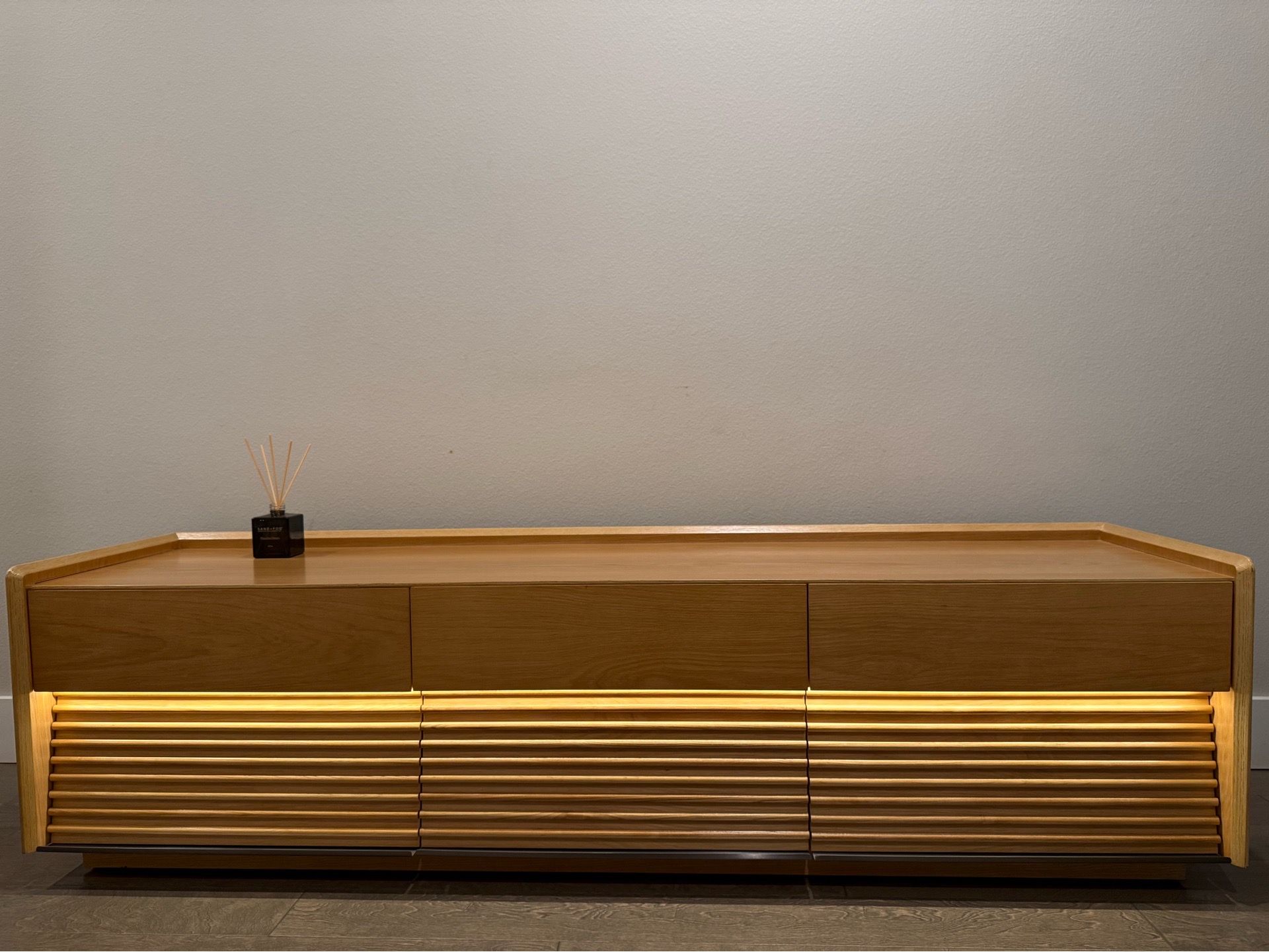 Ansel-95" Japandi Oak TV Stand