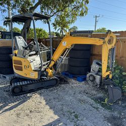 Mini excavator Yanmar