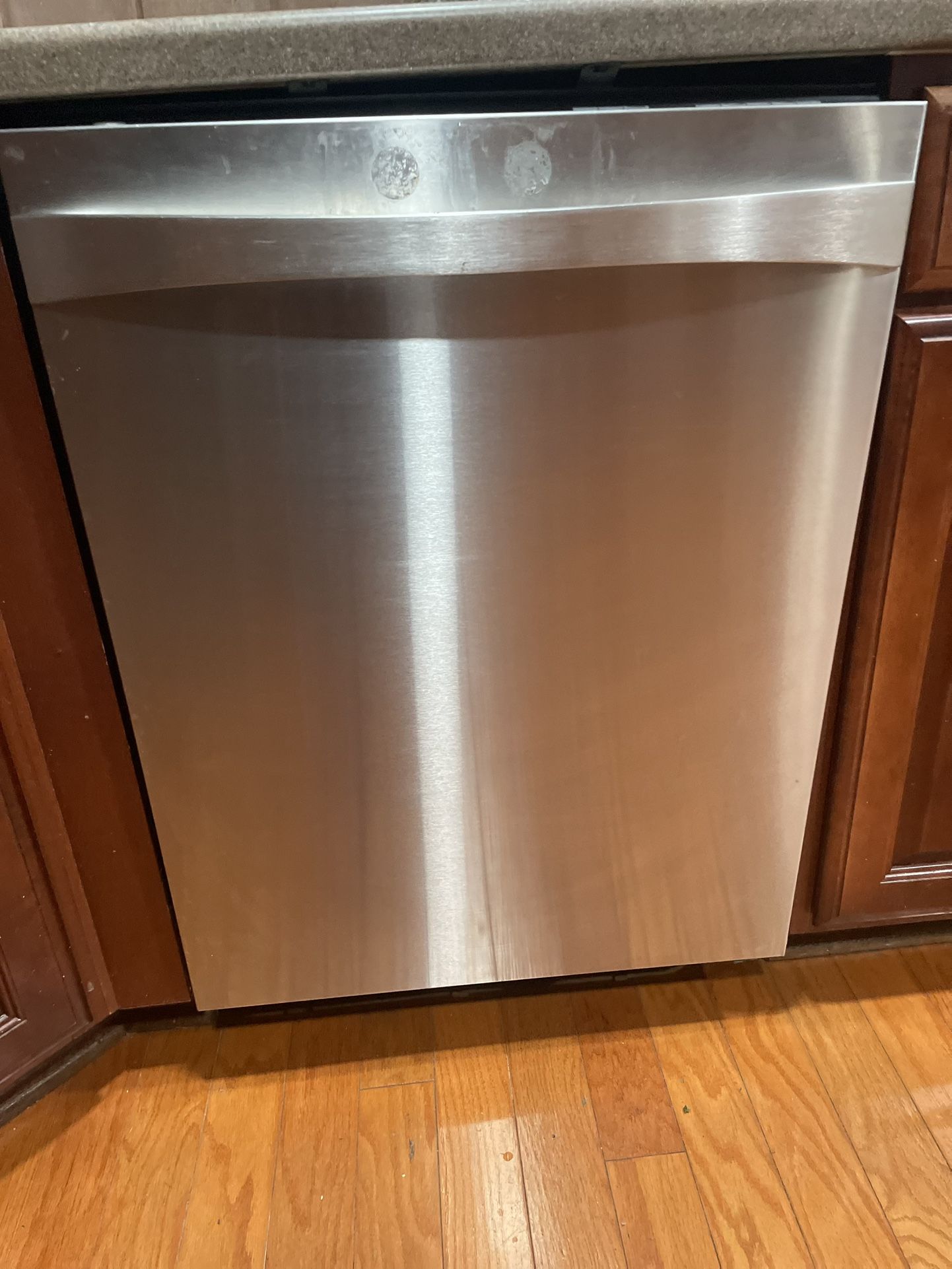 Selling a gently used Kenmore Elite dishwasher (Model (contact info removed)3010), built by Bosch.