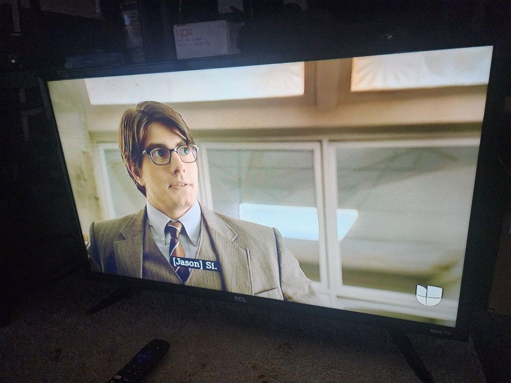 32" Smart TV