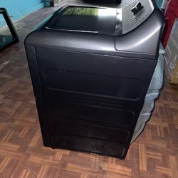 GE7.4 cu. ft. vented Front Load Electric Dryer in Diamond Gray with Sensor Dry