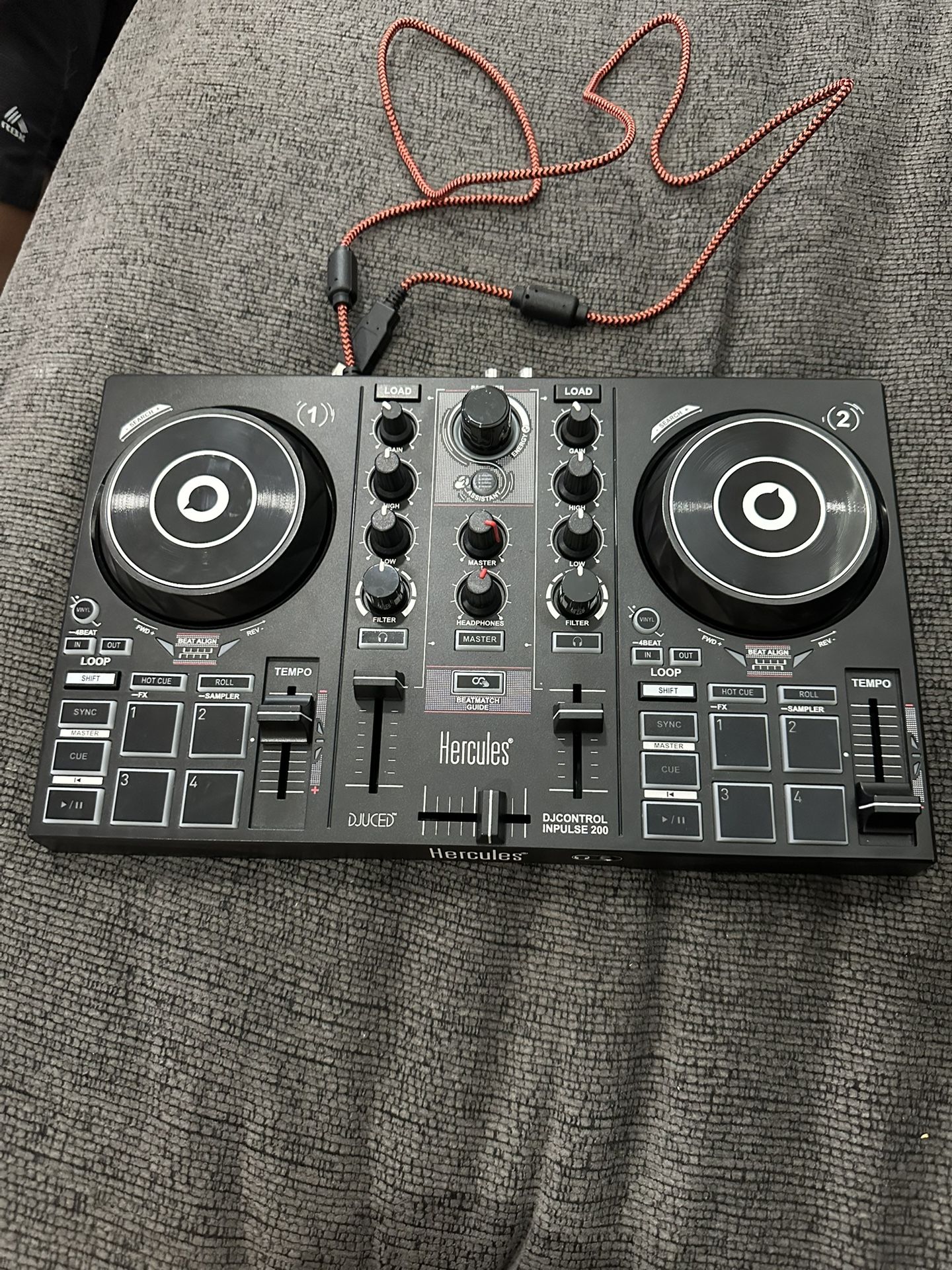 Hercules Dj Table
