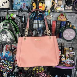 Excellent Condition Michael Kors Peach Shoulder Bag With Multiple Pockets