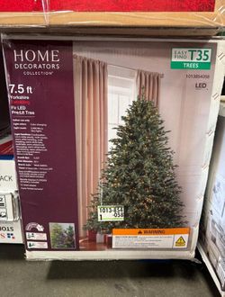 NEW 7.5ft Christmas Tree Yorkshire T35