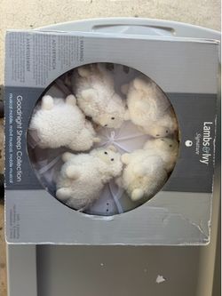 Lamb and Ivy Music Mobile