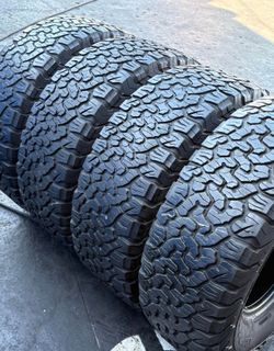 270 70 18 BFGOODRICH KO2 I'm selling this set of tires with 80% life left on all 4