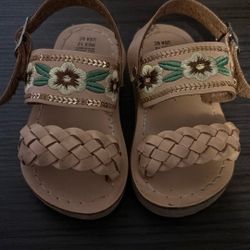 mexico toodler sandals size 6 