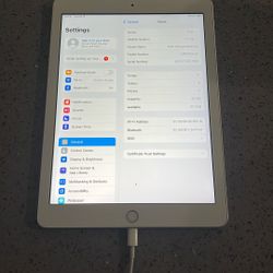 iPad 6th Gen 32GB WIFI ONLY Sliver
