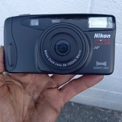 Nikon One•Touch Zoom 105 35mm Point-n-shoot WORKS PERFECTLY!